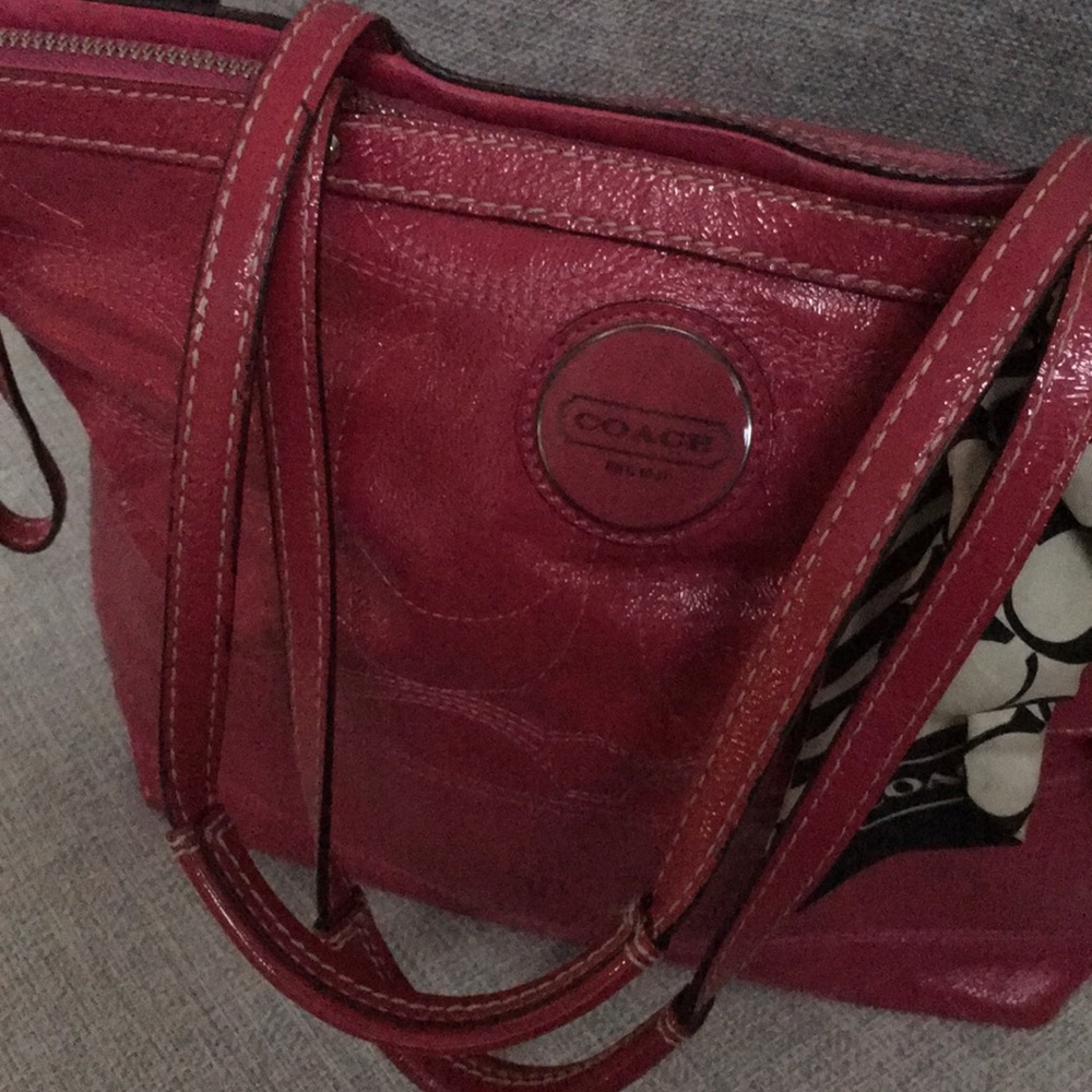 Coach Purse 👛 - Picture 2 of 5